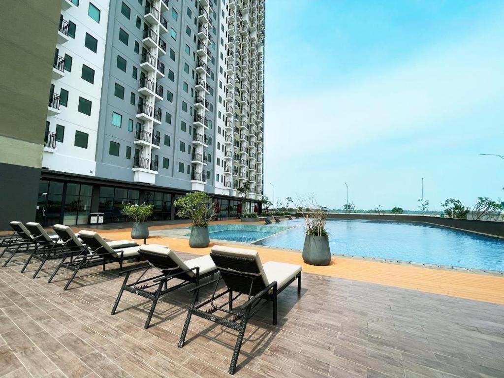 Osaka Riverview Apartment Tangerang Luaran gambar